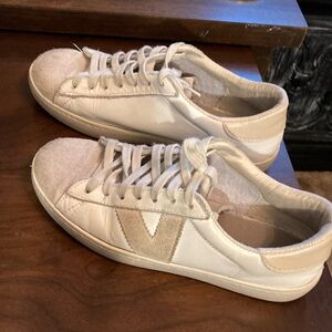 Victoria White and Cream Retro Sneakers Size 38 (US 7.5)